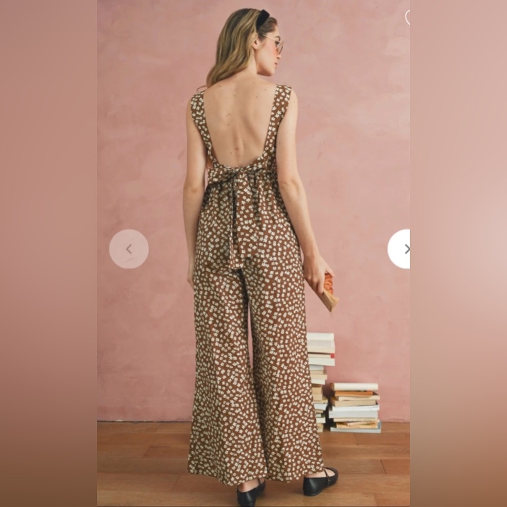 Storia Brown / cream Floral Square-Neck Wide-Leg Jumpsuit sz M open back